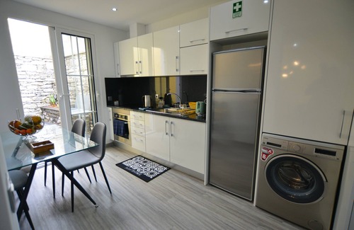 Canical Apartment | Casa Baleia Cachalote (Sperm Whale House)