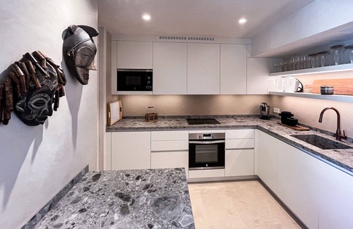 Golden Mile House | Casa Bambu - Marbellamar