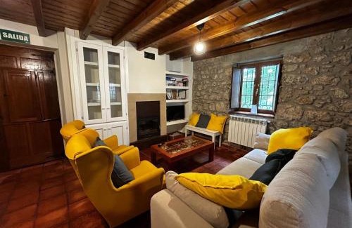 Penamellera Alta House | "Casa Bardales"
