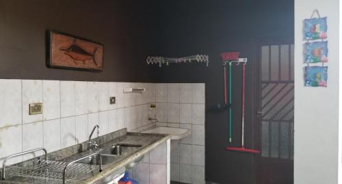 Caraguatatuba House | CASA BELA-Praia da Cocanha-15 Pessoas