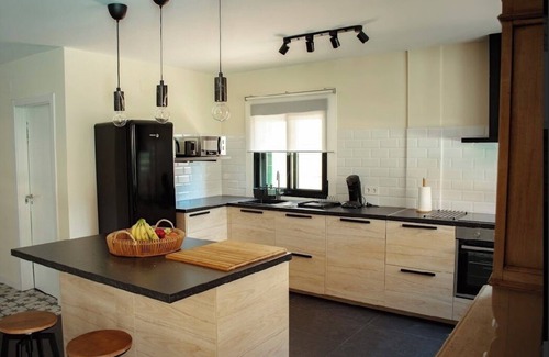 Poio Apartment | CASA BELGA very spacious loft/swimming pool at 65 km from Santiago de Compostela