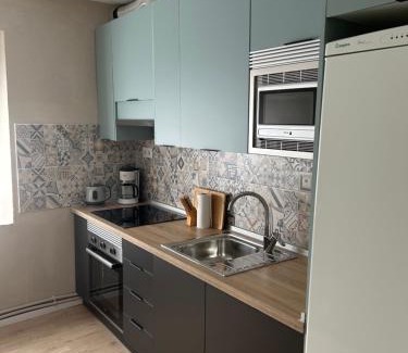 Mansilla de las Mulas House | Casa Belia