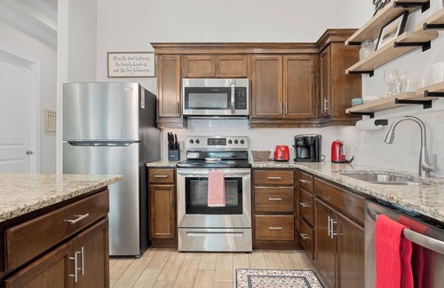 Highland Lake Estates Condo | Casa Bella "A"- LOVELY, New Duplex - North Shore Lake Travis
