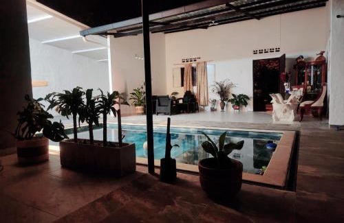 Coffee Triangle House | Casa Bella