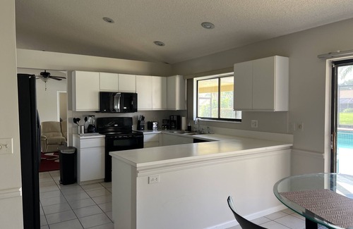 Boynton Beach House | CASA BELLA - HEATED POOL- HOT TUB- POOL TABLE -BBQ-PEACEFUL OASIS- 4 BEDS-