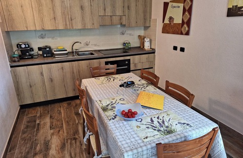 Villar San Costanzo Apartment | Casa Bella Vista