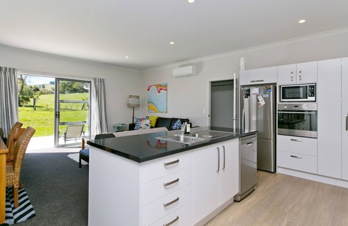 Kinloch Cottage | Casa Bella - Kinloch Holiday Home
