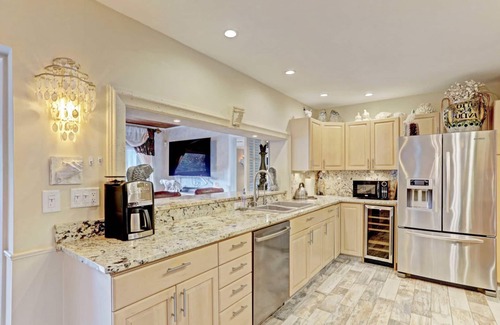 Palm Beach Gardens House | Casa Bella, Palm Beach Gardens/Jupiter Waterfront Oasis - Juno Beach 1.25 MI
