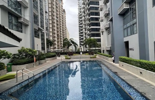 Pinagsama Condo | Casa Bella - Your home in the CitynWalking distance to Venice grand canal mall