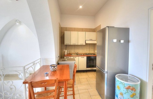 Portici Apartment | Casa Bellacqua: An elegant and welcoming apartment which faces the sun and the sea, with Free WI-FI.