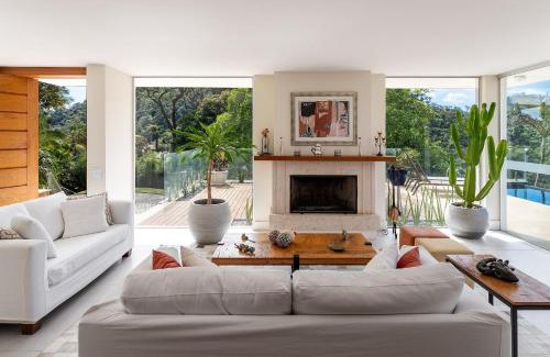 Nogueira House | Casa Bellavista, 4 suítes A/C, Sauna, Vista