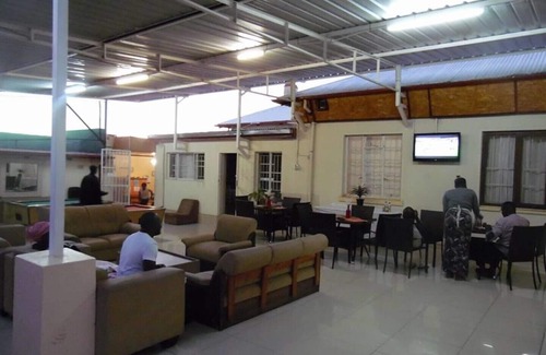 Windhoek West House | casa bem vindo Windoek (6)