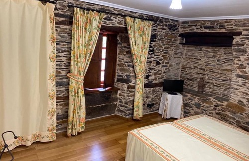 Currelos House | Casa Benaxo