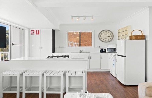Copacabana House | Casa Bianca | Accom Holidays