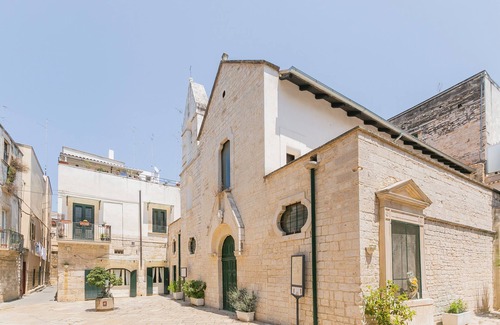Bitonto Apartment | Casa Bianca bnb,Big Terrace,10 min Airport Beaches