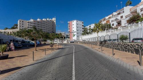 San Fernando Ski Chalet | Casa Blanc