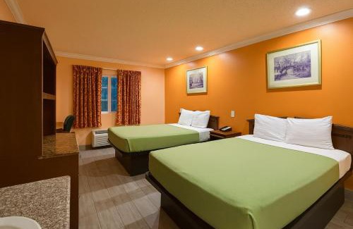 Corona Hotel | Casa Blanca Hotel - Corona By Dream Luxe