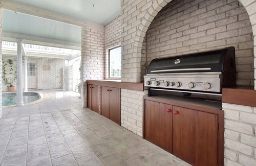 Black Hill House | Casa Blanca Newcastle