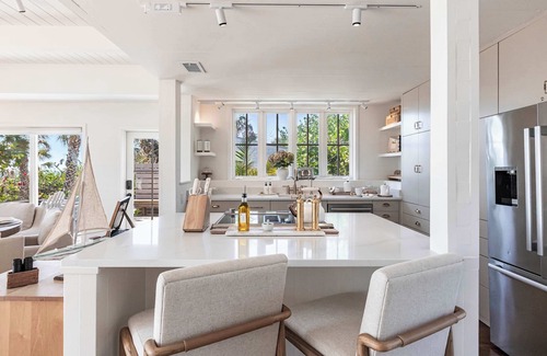 North Captiva House | Casa Blanca on the Gulf: Elegant Beachfront Oasis