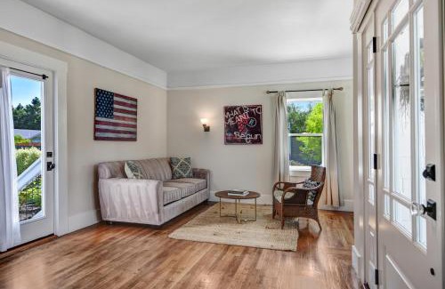 Browns Valley House | Casa Blanca