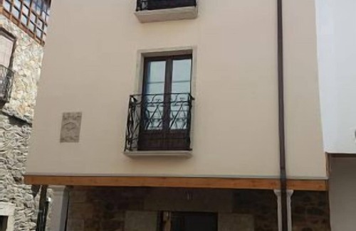 Molinaseca Cottage | Casa Blanquita for 10 people