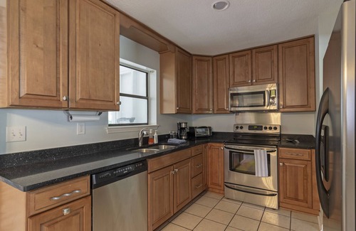 Myrtle Grove House | Casa Blue at Myrtle Grove, 10 minutes to Carolina Beach! 4 Beds, 1 Bath Sleeps 6