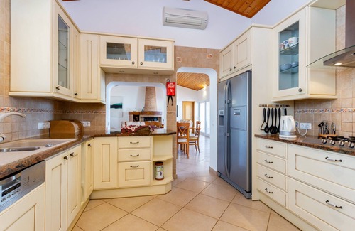 Praia da Luz Villa | Casa Bom Porto Beachfront Villa Praia da Luz Lagos