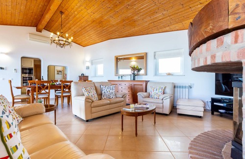Praia da Luz Villa | Casa Bom Porto Beachfront Villa Praia da Luz Lagos