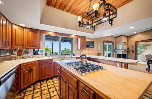 Redington Beach Villa | Casa Bonita - Grand Spanish Style Villa, NEW Pool w 2 Spas amid Tropical Gardens