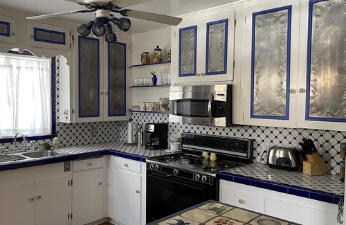 West Old Town House | Casa Bonita located 2 blocks from Old Town