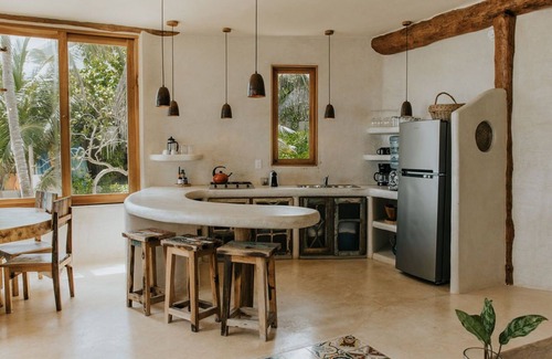 Zona Hotelera House | Casa Bonita – Simple Luxury Steps from the Sea on Tulum’s Best Beach