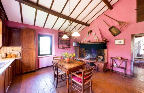 San Venanzo Villa | Casa Boschetto, villa with swimming pool sleeps 9