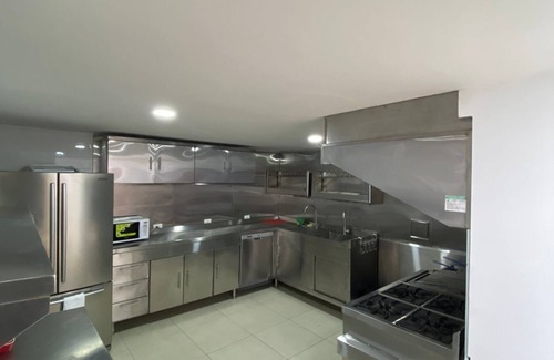 Suba House | Casa Boutique de Lujo Entera, Excelente Ubicación