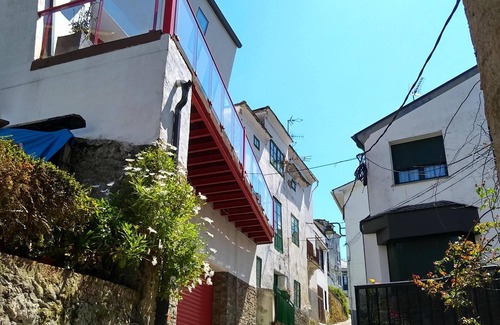 Viavelez House | Casa Boutique en Puerto Pesquero de Asturias