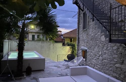 Vedasco House | Casa Boutique Pietra