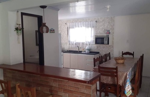 Balneario Arroio do Silva House | Casa Proximo ao Mar, com Mesa de Sinuca