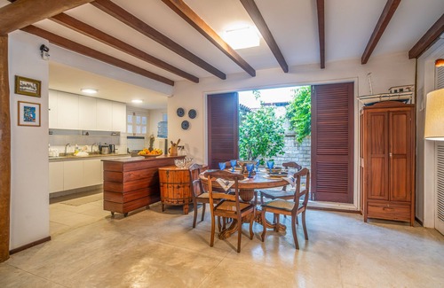 Pontal de Serrambi House | Casa Amendoeiras Charme e Conforto à Beira-mar