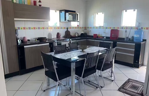 Cem Bracas House | Casa/Pousada confortável com Piscina em Búzios