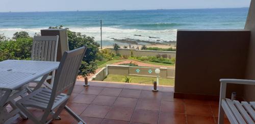 Selection Beach Apartment | Casa Branca on the Beach with a Pool - Just Renovated