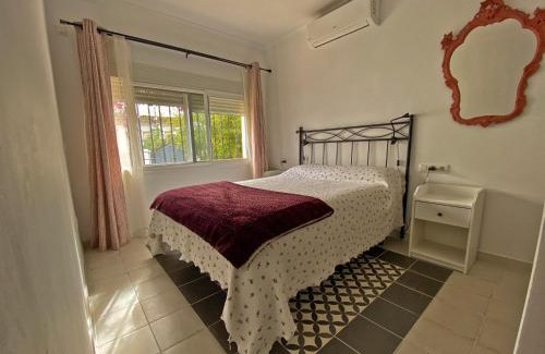Aracena House | Casa céntrica con bonito jardín con 3 dormitorios
