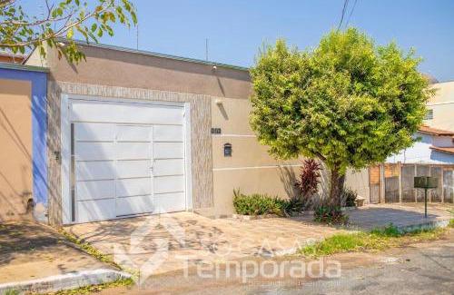 Jardim Paraiso House | Casa c/4 quartos e Piscina - Excelente localização