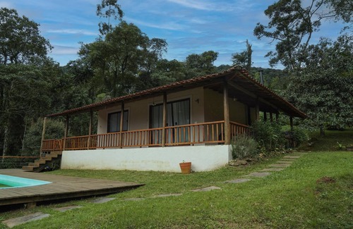 Interior de Sao Paulo House | Casa c/Pisc. e Cachoeira em São Francisco Xavier!