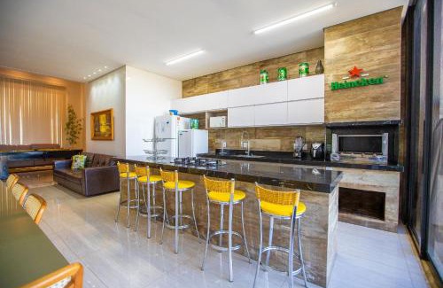 Centro House | Casa c/Piscina de borda infinita e vista p/Lago