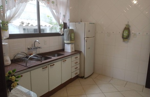 Picarras House | CASA C/SWIMMING POOL - HIGH STANDARD - PIÇARRAS - SC - C/VISTA P/O MAR - 50m BEACH