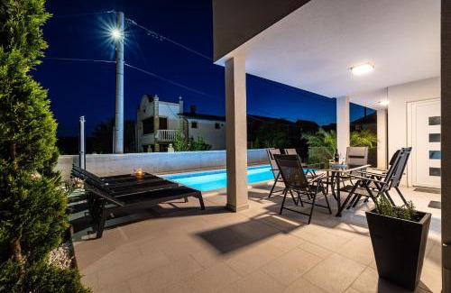 Gornji Karin Apartment | Casa Calido Karin
