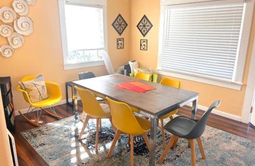 Bridgeview Apartment | Casa California - Backyard, BBQ, Firepit & Near Beaches