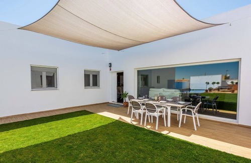 Marchena Villa | Casa Camino del Torero Marchena by Ruralidays