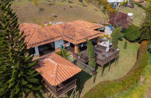 El Penol House | CASA CAMPESTRE MONTECARLO Guatapé- desayuno a pareja