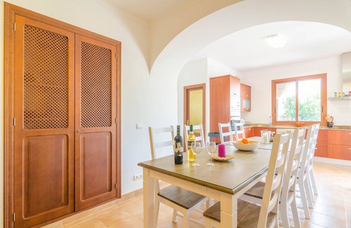 Mancor de la Vall Villa | CASA CANALS - Villa with private pool in Mancor De La Vall. Free WiFi