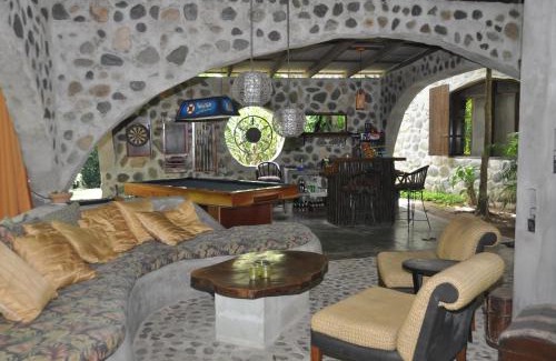Corozal Bed & Breakfast | Casa Cangrejal B&B Hotel